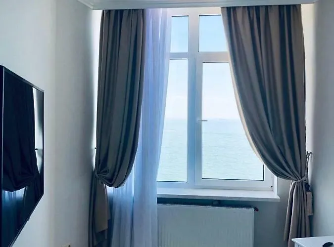 White In Arcadia Appartement